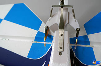 Rudder control linkages