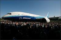 Name: 450boeing_787rollout2829.jpg
Views: 154
Size: 18.8 KB
Description: 